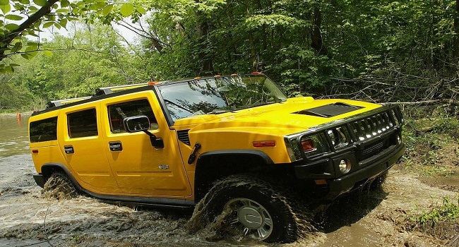 奔馳和悍馬哪個檔次高，悍馬野性更勝奔馳