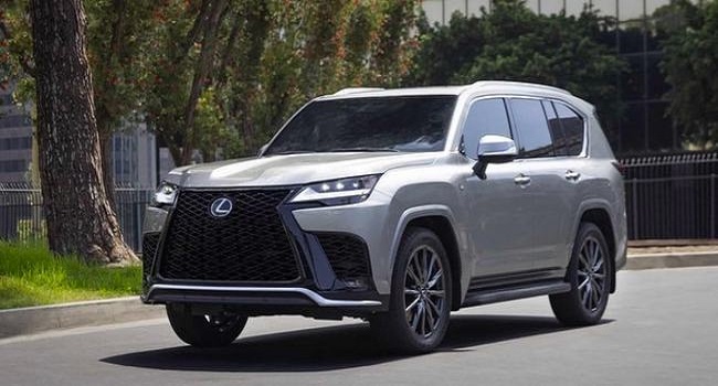 雷克薩斯suv價格，260萬的高價能與邁巴赫媲美