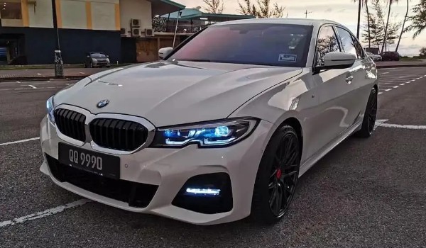 寶馬3系最值得買(mǎi)的版本 推薦320li運(yùn)動(dòng)套裝版(性?xún)r(jià)比高)