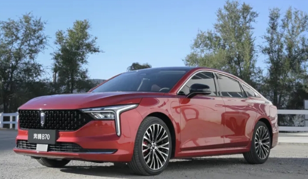 奔騰b70怎么樣值得購買嗎，搭載的動力同級別優(yōu)秀