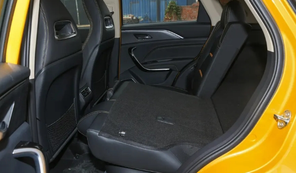 奔騰t77真實(shí)口碑，行駛穩(wěn)定性極高（油耗實(shí)測(cè)低）