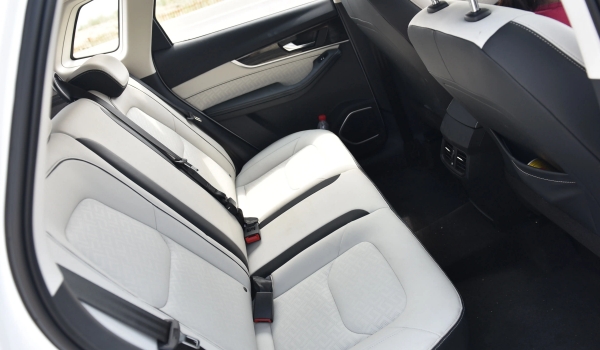 奔騰t33怎么樣值得買嗎，143馬力通勤完全夠用