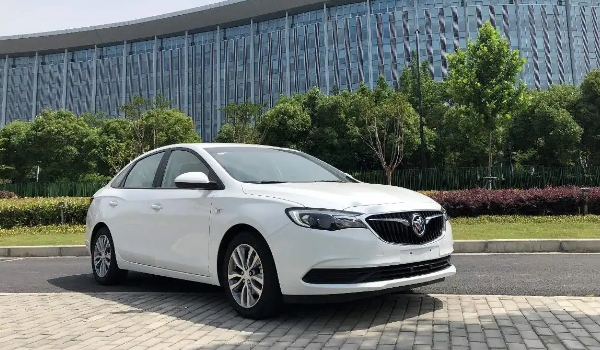 別克英朗油耗怎么樣，實(shí)測(cè)百公里油耗6L（搭載1.5L和1.3T兩款發(fā)動(dòng)機(jī)）