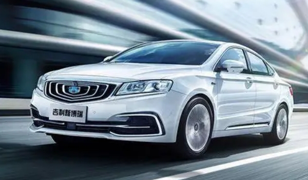 吉利博瑞怎么樣值得購(gòu)買(mǎi)嗎，動(dòng)力性能充沛（油耗實(shí)測(cè)9L起）