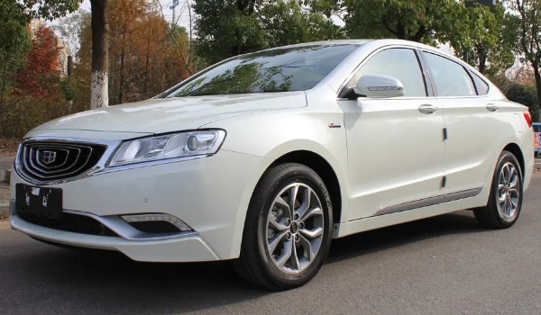 博瑞二手車(chē)價(jià)格，二手車(chē)最新成交價(jià)4萬(wàn)起（前五年保值率48%）