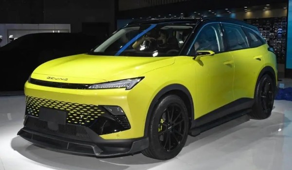 北京汽車(chē)魔方什么時(shí)候上市 預(yù)計(jì)7月28日上市(采用前后獨(dú)立懸架)