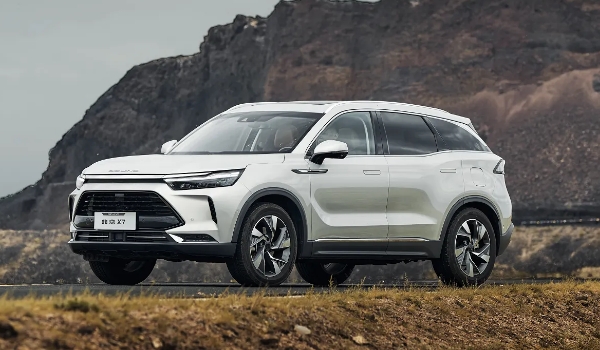 北京x7油耗，百公里油耗實測9.3L（搭載1.5T四缸動力）