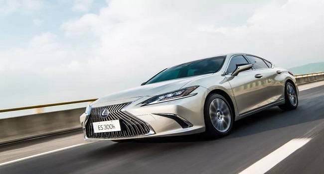 雷克薩斯es300h新款價(jià)格，一分錢一分貨
