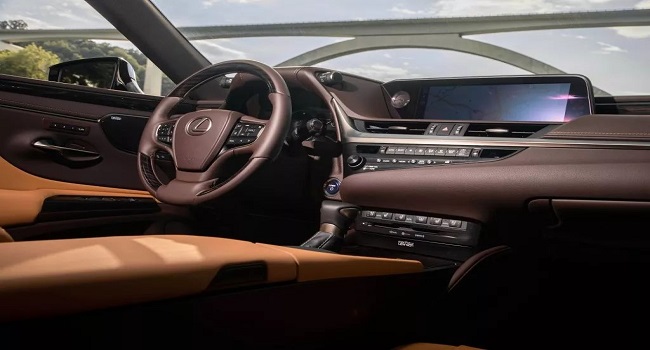 雷克薩斯es300h新款價(jià)格，一分錢一分貨