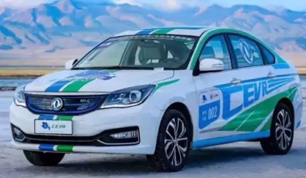 東風(fēng)e70電動(dòng)汽車(chē)報(bào)價(jià) 東風(fēng)e70新車(chē)僅售13.88萬(wàn)（續(xù)航能力好）