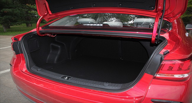 北汽eu5r500網(wǎng)約車版價(jià)格，純電動(dòng)經(jīng)濟(jì)實(shí)惠網(wǎng)約車首選