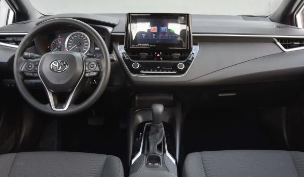 豐田雷凌是b級(jí)車嗎 是a級(jí)轎車(車身長達(dá)4.6米)