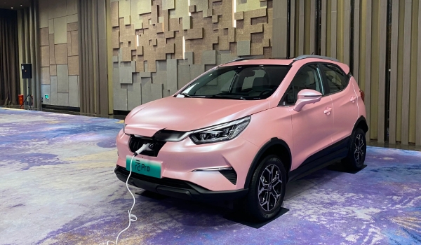 10萬元內(nèi)最好電動(dòng)汽車，宏光MINIEV價(jià)格最低銷量最高