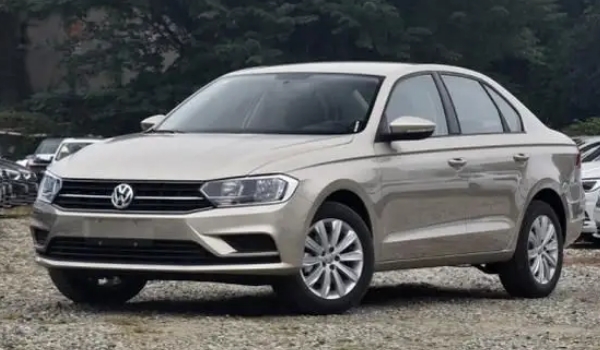 寶來(lái)傳奇1.5自動(dòng)時(shí)尚型落地價(jià)，全款落地9.5萬(wàn)（分期落地首付3.8萬(wàn)）