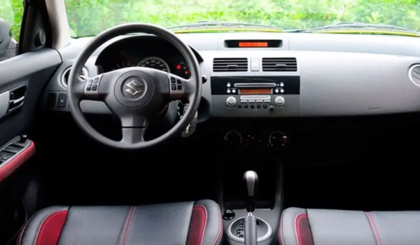 鈴木雨燕1.5自動(dòng)擋新車(chē)多少錢(qián) 廠(chǎng)商指導(dǎo)價(jià)格7.88萬(wàn)元（停產(chǎn)車(chē)型）