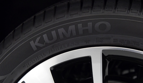 大眾速騰原裝輪胎是什么牌子，有兩種品牌（錦湖和韓泰）