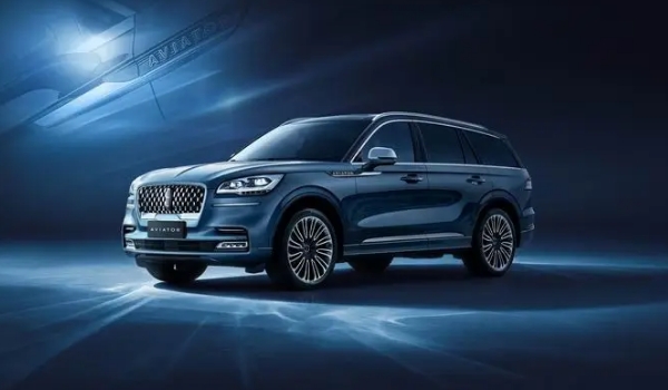 林肯飛行家2022款報(bào)價(jià)及圖片，市場(chǎng)最新款報(bào)價(jià)50萬起