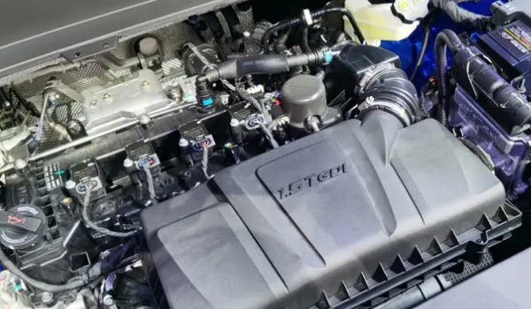 思皓x8百公里油耗多少，綜合百公里油耗8.1L