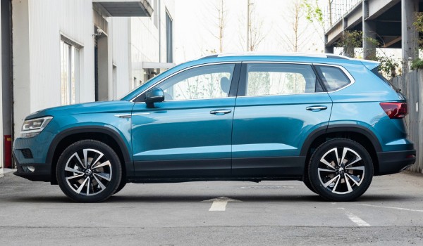 大眾途岳是什么級(jí)別的車(chē) 緊湊型suv(車(chē)身長(zhǎng)達(dá)4453mm)