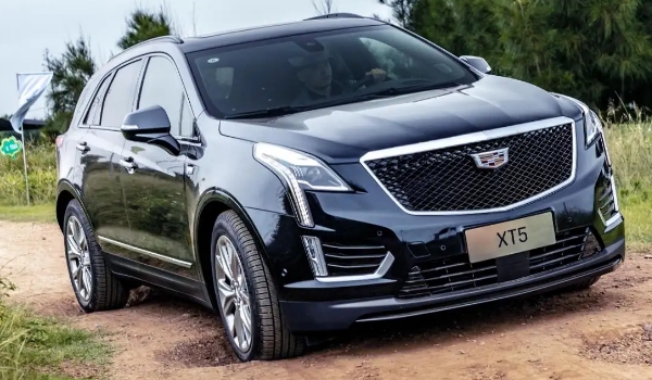 凱迪拉克xt5油耗高嗎，油耗節(jié)?。▽崪y油耗9L左右）