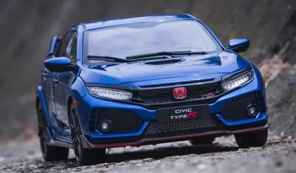 紅標(biāo)思域2022款思域落地價(jià) 紅標(biāo)思域落地70萬(wàn)(分期首付18萬(wàn))