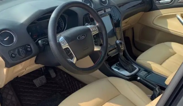 11年蒙迪歐二手車什么價(jià)格 二手車參考價(jià)格0.58萬元起