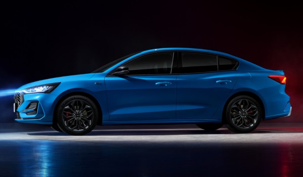 福特?？怂沟?at變速箱怎么樣 質(zhì)量穩(wěn)定故障率低(駕駛平順性高)