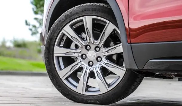凱迪拉克xt4原裝輪胎型號(hào) 輪胎型號(hào)245/45 r20(馬牌輪胎)