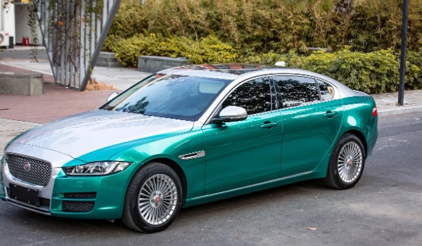 汽車(chē)改色貼膜需要辦理什么手續(xù)，改色面積超過(guò)30%需要去報(bào)備