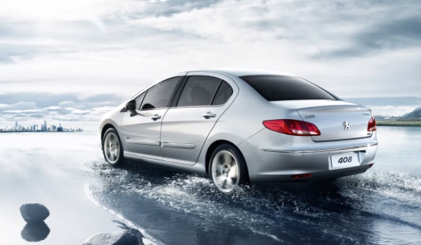 16年標致408二手車賣多少錢 車輛售價4~7萬元之間（根據車況確定）