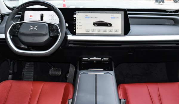 小鵬P7電動汽車價(jià)格及圖片 2022小鵬P7新車23萬一臺(落地24萬)