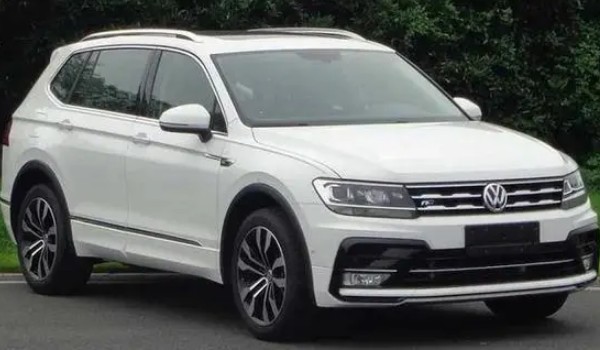 途觀(guān)l和探岳哪個(gè)好 途觀(guān)l車(chē)身長(zhǎng)達(dá)4.7米(探岳配置功能豐富)