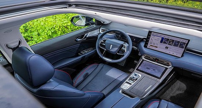 純電動(dòng)suv續(xù)航1000公里推薦，魏牌拿鐵DHT-PHEV不僅充電快續(xù)航也更長(zhǎng)