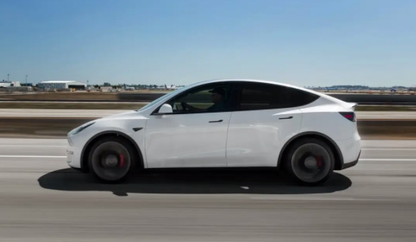 特斯拉suv價格 Model y/ Model x售價31.69-100.00萬元（只有兩款車型）