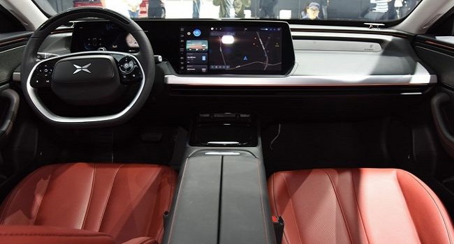 小鵬p7價(jià)格報(bào)價(jià)及圖片，23.99萬(wàn)元起價(jià)更受歡迎