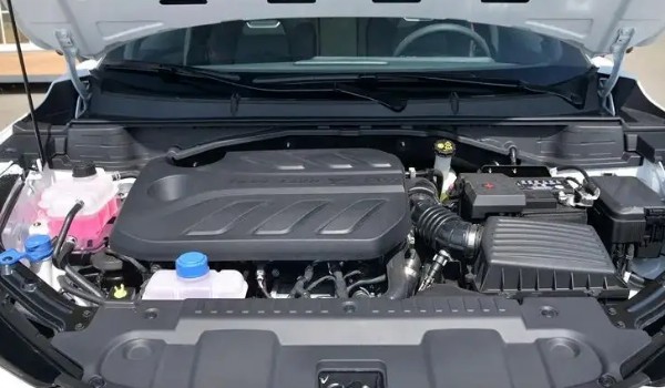 長安uni-v最新款是自動(dòng)擋嗎 是自動(dòng)擋(7DCT和8AT兩款變速箱)