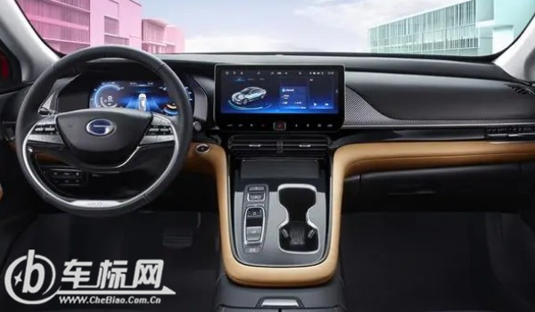 廣汽本田ea6繹樂口碑 續(xù)航可達(dá)510km(車身長(zhǎng)達(dá)4.8米)