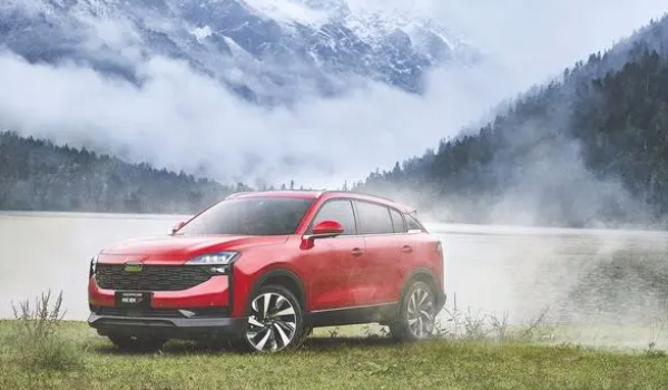 觀致7詳細介紹 車輛定位是緊湊型SUV（廠商指導價格10.98萬元到15.98萬元）