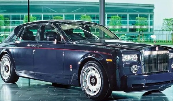 全球最貴十大豪車(chē)排名前十名 勞斯萊斯銀魅售價(jià)15.5億