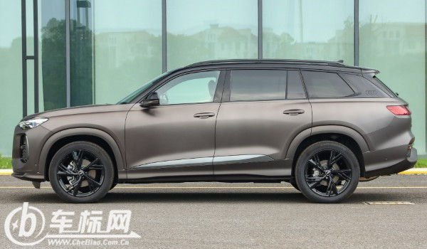 q6奧迪報(bào)價(jià)2022款價(jià)格 2022款?yuàn)W迪q6售價(jià)45萬(wàn)(落地51萬(wàn))