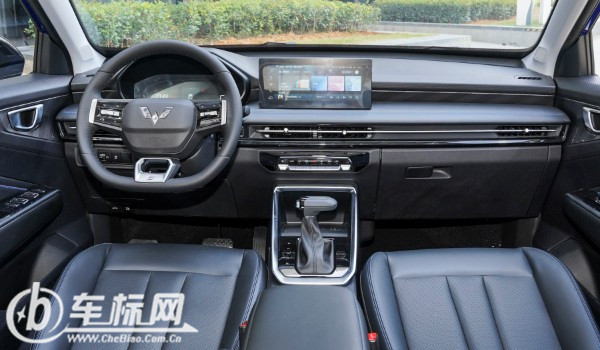 五菱星馳分期首付多少錢 分期首付1萬(wàn)(36期月供1187元)