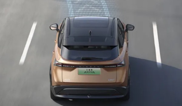 東風(fēng)日產(chǎn)新能源純電動汽車 全新緊湊型suv艾睿雅(新車售價(jià)27萬)
