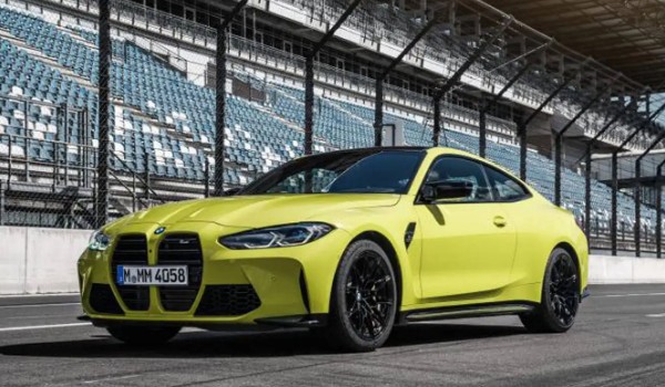 寶馬m3分期首付多少錢(qián) 分期首付25萬(wàn)(36期月供18057元)