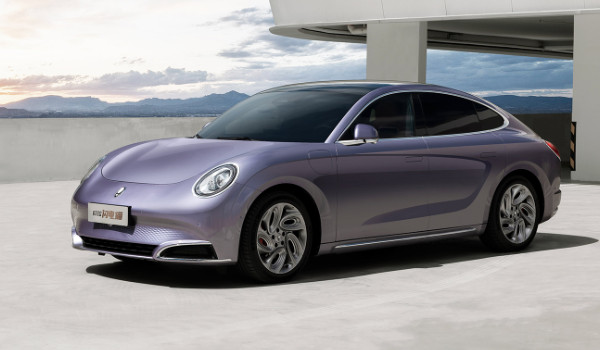 歐拉閃電貓2022款落地價 2022款落地19萬(新車售價18萬元)