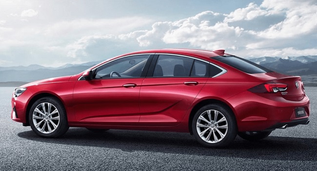 別克君威多少錢(qián)能落地，指導(dǎo)售價(jià)為19.68萬(wàn)～24.98萬(wàn)