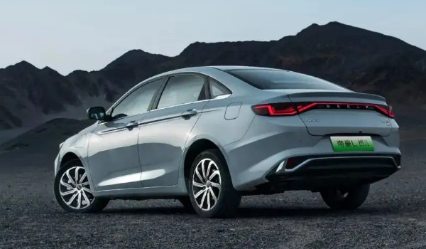 吉利雷神動力是幾缸發(fā)動機 1.5T四缸發(fā)動機(輸出馬力可達(dá)181匹)