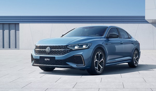 帕薩特2023款精英版多少錢 330精英版售價(jià)20萬(落地價(jià)23萬)