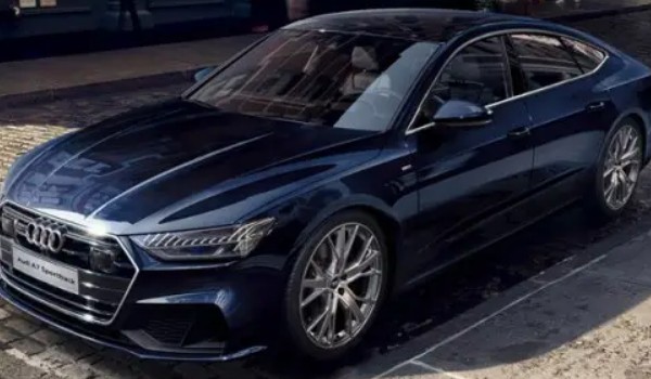 奧迪a7分期每個(gè)月還多少 每月月供還款12244元(首付17萬(wàn))