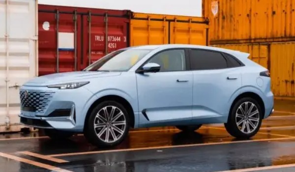 長(zhǎng)安unik2021新款價(jià)格 2021款長(zhǎng)安unik售價(jià)14萬(二手價(jià)9萬)