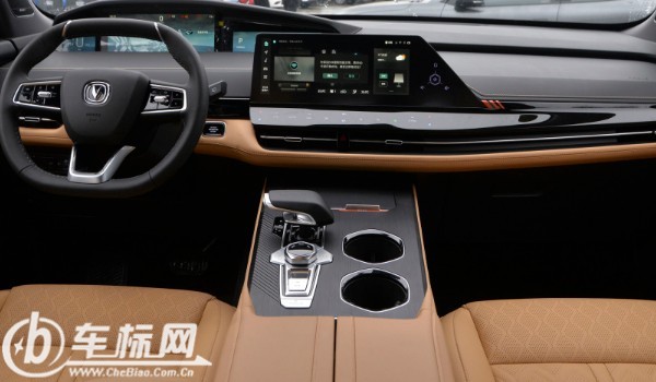 長(zhǎng)安unik分期首付多少 分期首付4萬(月供2966元)